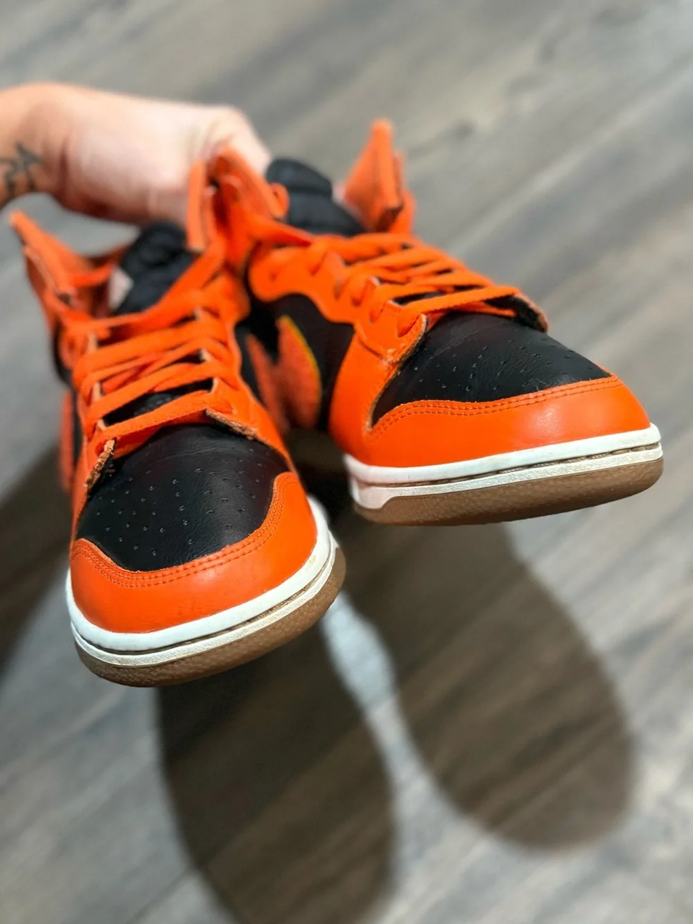 Nike Dunk Mid Chenille Swoosh Safety Orange Black Gum Men’s 8 Women’s 9.5